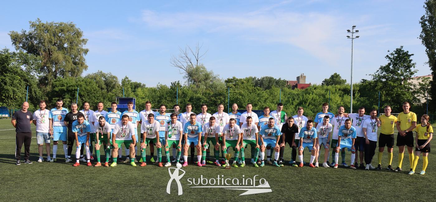 Revijalnom utakmicom prvaka i Reprezentacije lige okončana je ovogodišnja sezona Gradske fudbalske lige